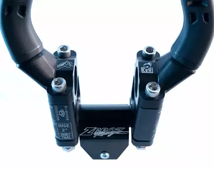 CFR Tartuntakahva adapteri V1 (Knucks riser) Ski-Doo Gen4 Musta - Grab barit - 17605 - 1